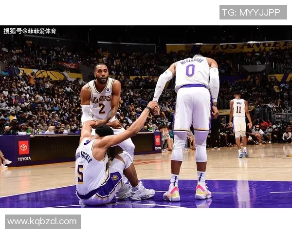 2019年CCTV直播回顾马刺与猛龙精彩对决全场亮点解析